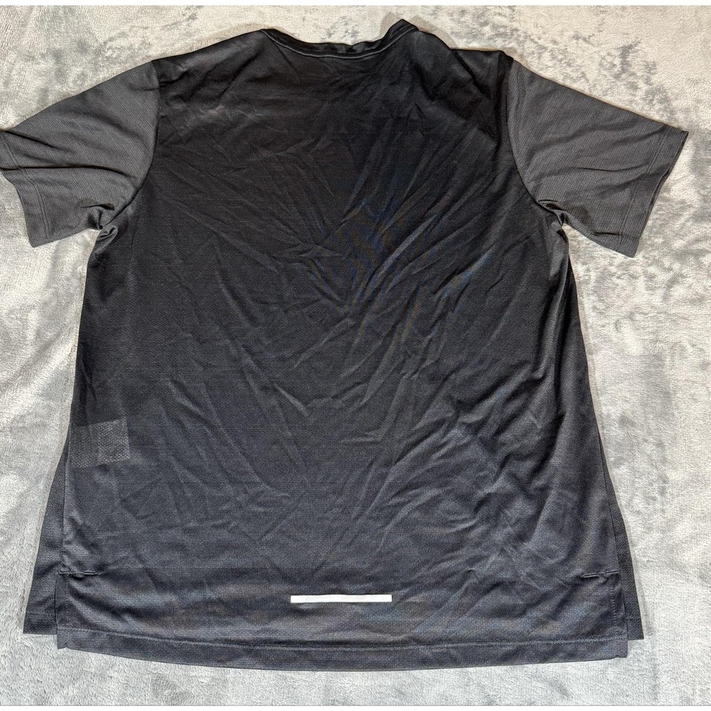 Nike Dri-FIT Shirt Mens Medium Black Running Reflective Short Sleeve Tee - Picture 8 of 12